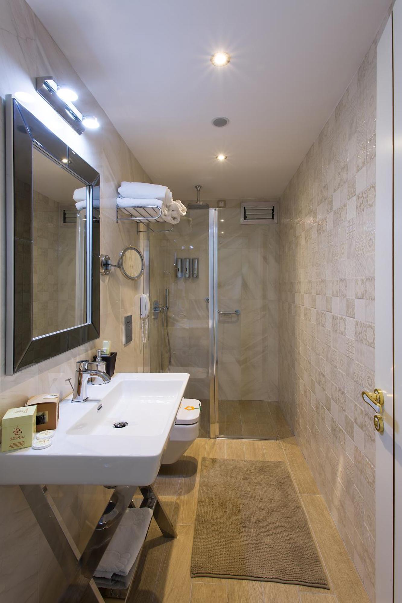 Izmir Palas Hotel Ruang foto