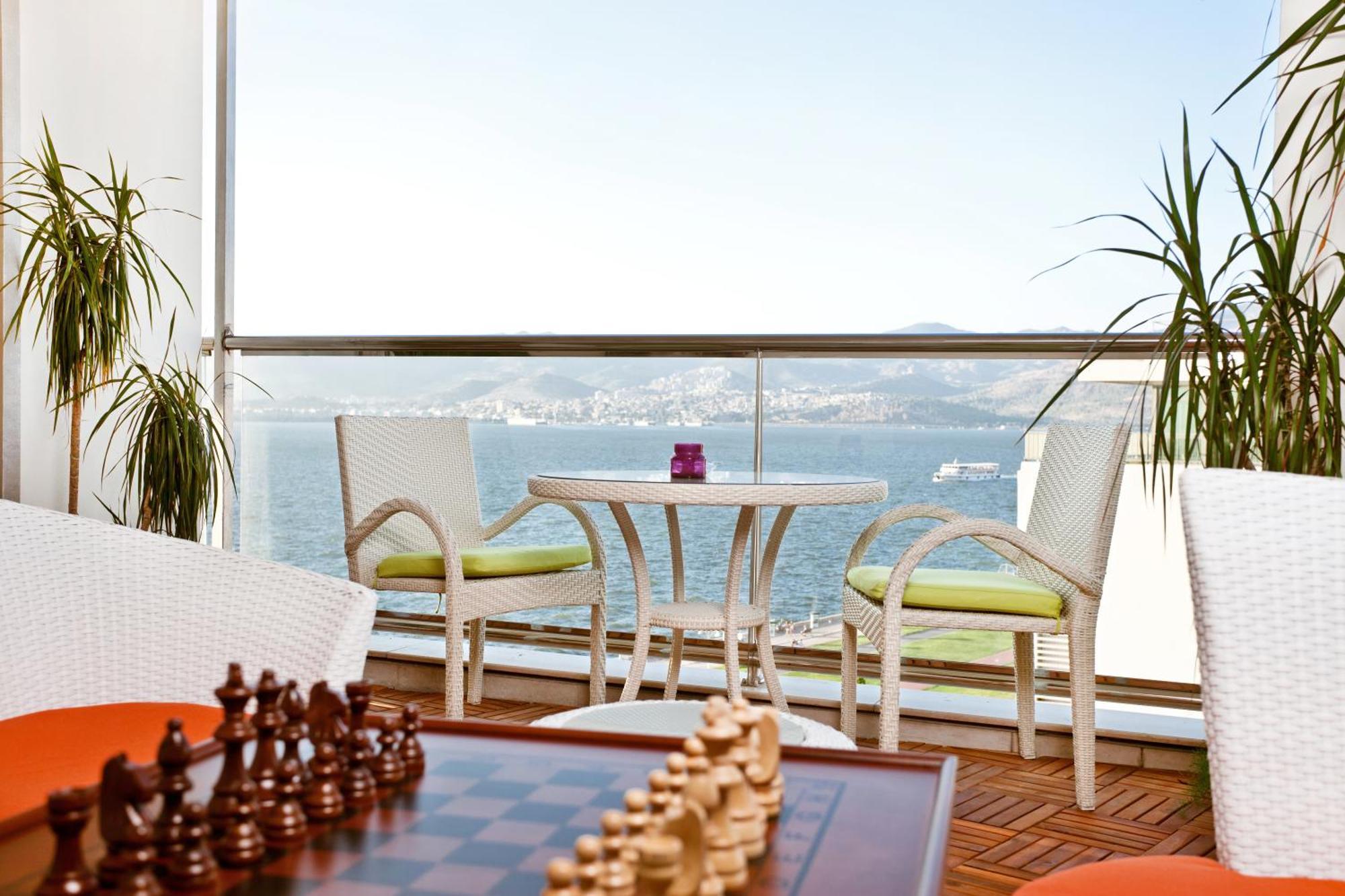 Izmir Palas Hotel Bagian luar foto