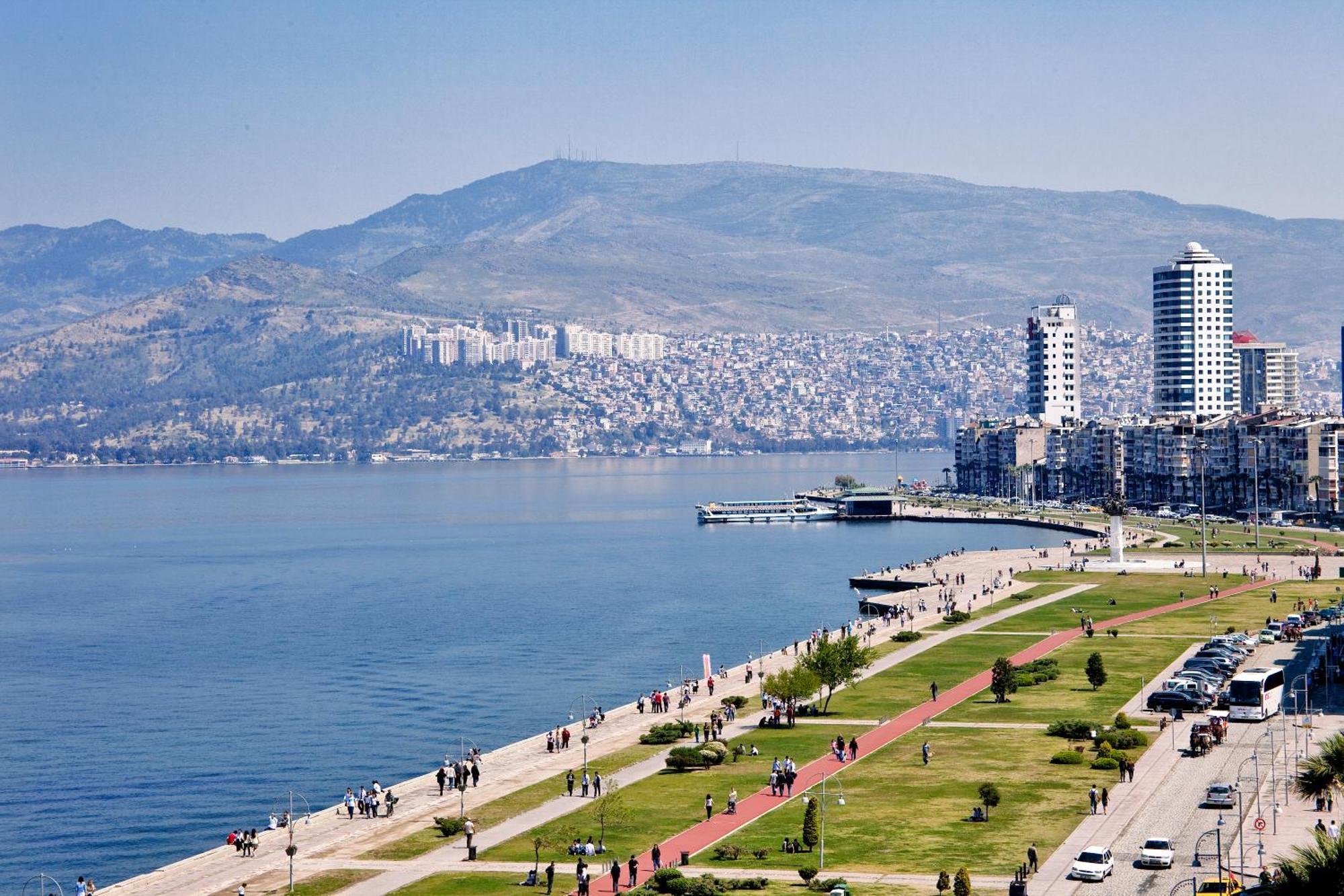 Izmir Palas Hotel Bagian luar foto