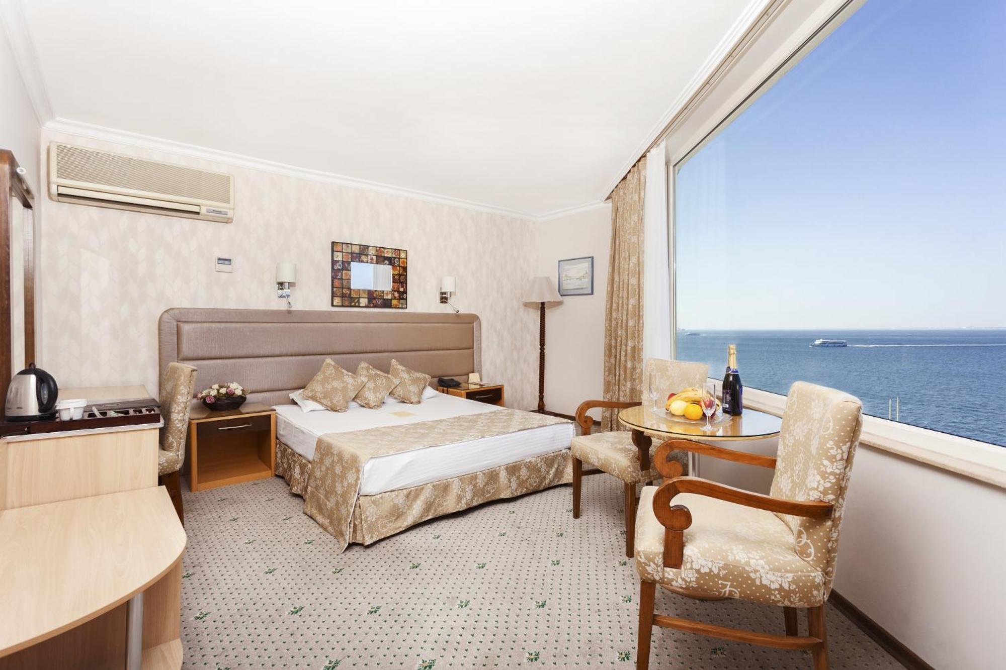 Izmir Palas Hotel Bagian luar foto